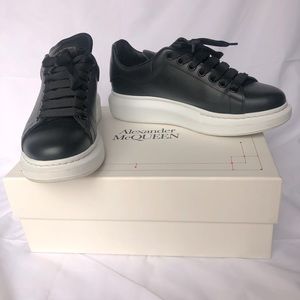 Alexander McQueen oversized sneaker with box